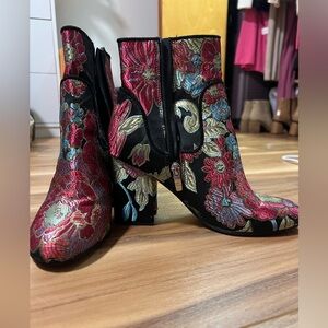 Marc Fisher embroidered booties